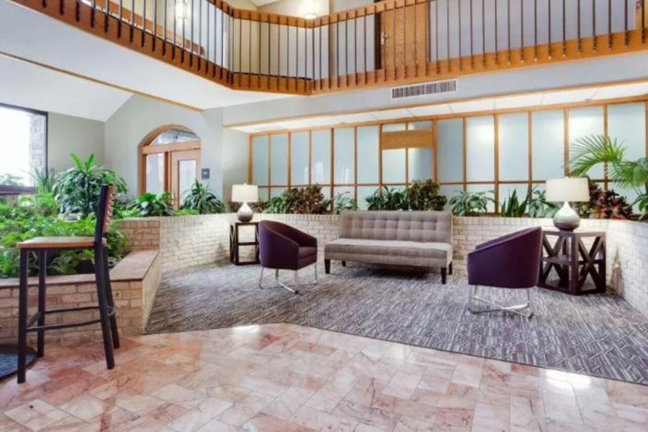Drury Plaza Hotel San Antonio Airport Εξωτερικό φωτογραφία