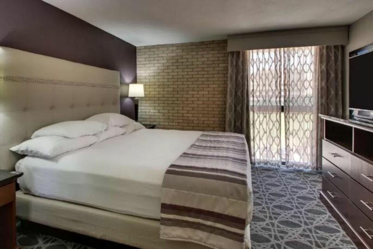 Drury Plaza Hotel San Antonio Airport Εξωτερικό φωτογραφία