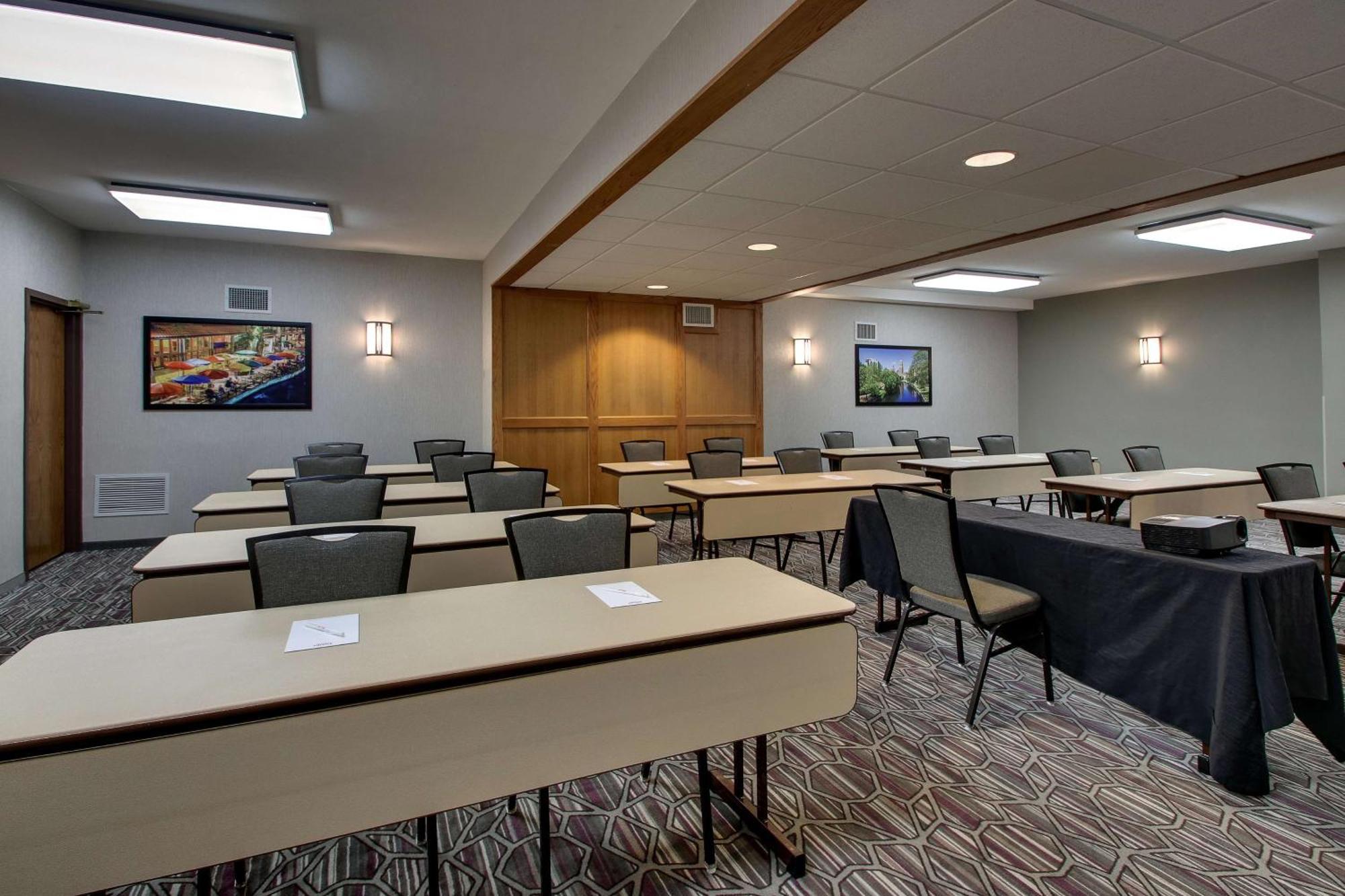 Drury Plaza Hotel San Antonio Airport Εξωτερικό φωτογραφία