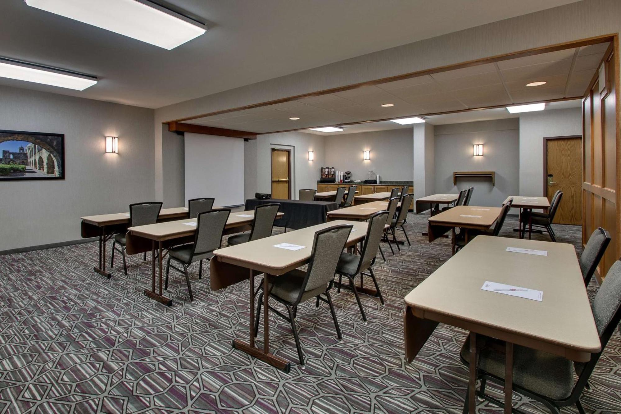 Drury Plaza Hotel San Antonio Airport Εξωτερικό φωτογραφία