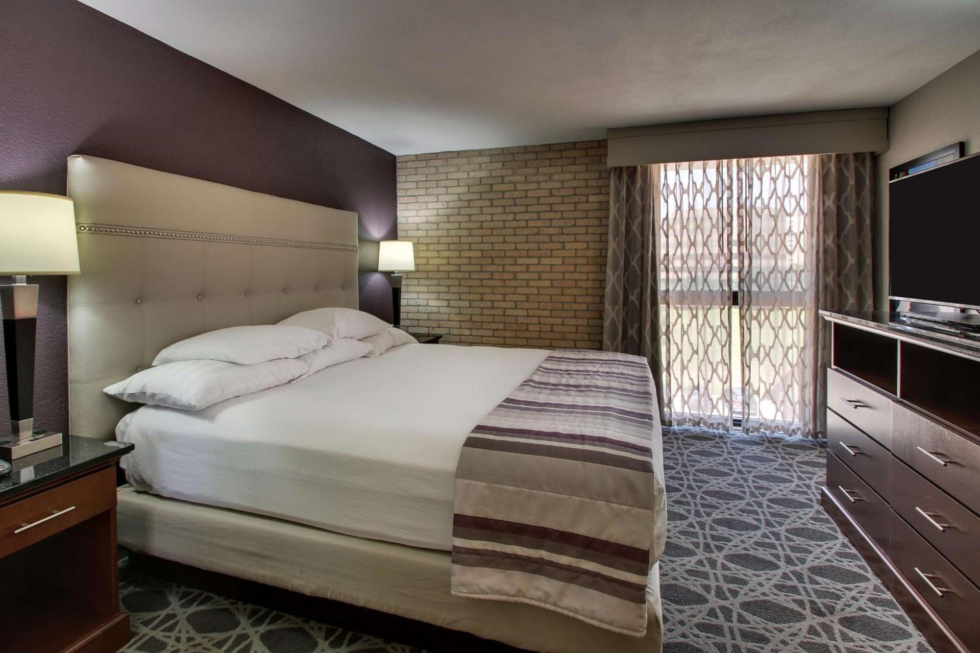 Drury Plaza Hotel San Antonio Airport Εξωτερικό φωτογραφία